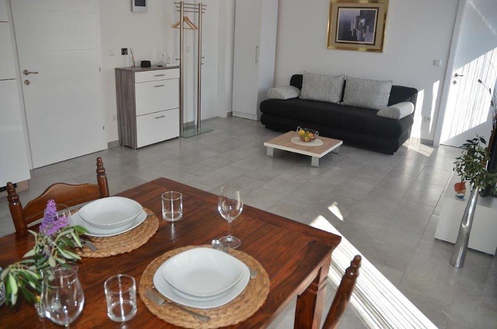 Apartments Villa Marina Vodice Room photo